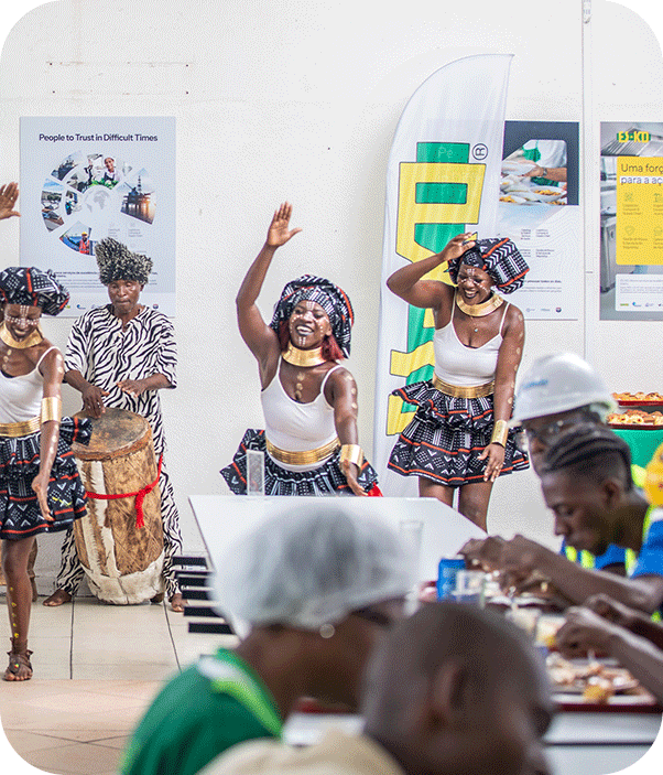 catering-services-cafeteria-canteen-food-chef-eatertainment